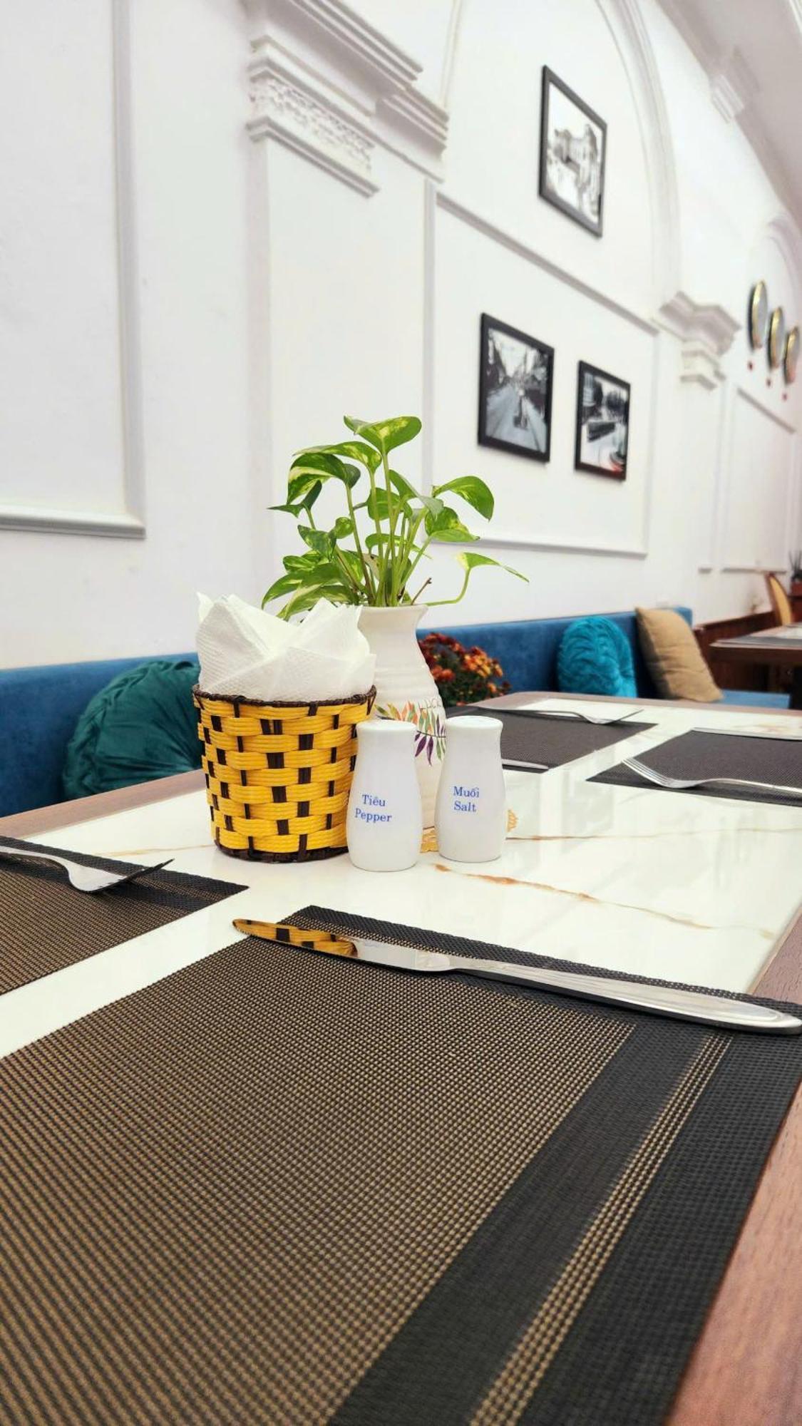 The Ambery Hanoi Boutique Hotel & Travel Buitenkant foto