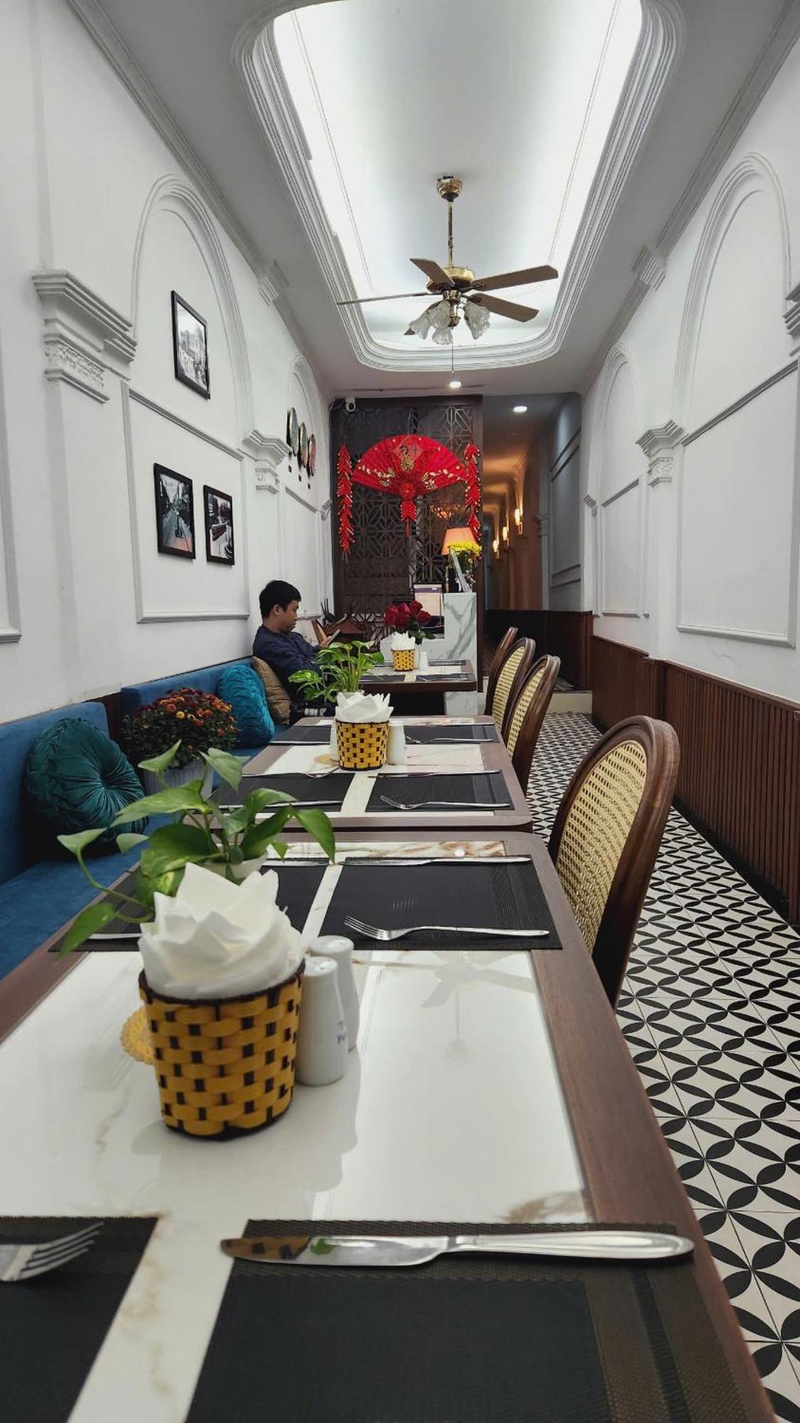 The Ambery Hanoi Boutique Hotel & Travel Buitenkant foto