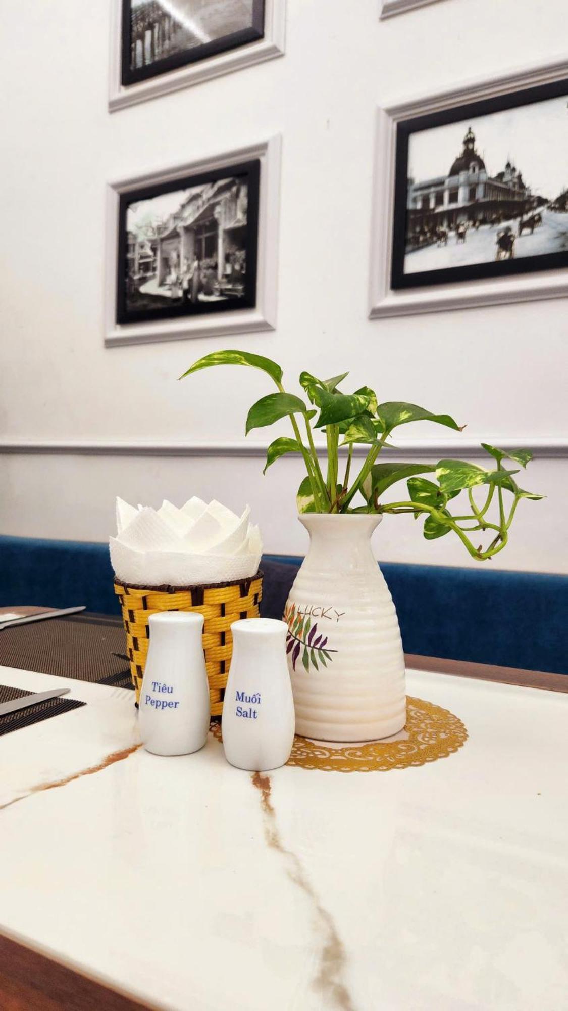 The Ambery Hanoi Boutique Hotel & Travel Buitenkant foto